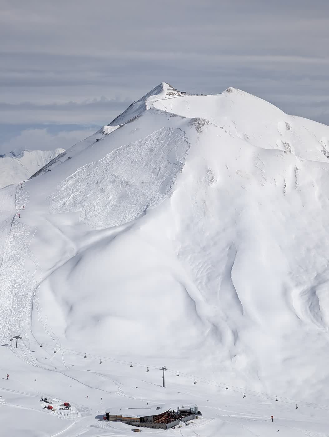Winter ridge and pistes in Serfaus-Fiss-Ladis